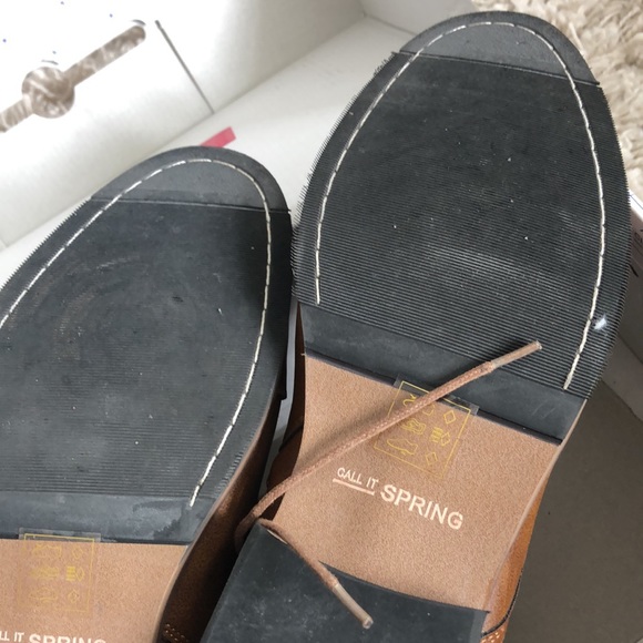 almost new brown call it spring boots worn 3 times.  In perfect condition. - Picture 9 of 11